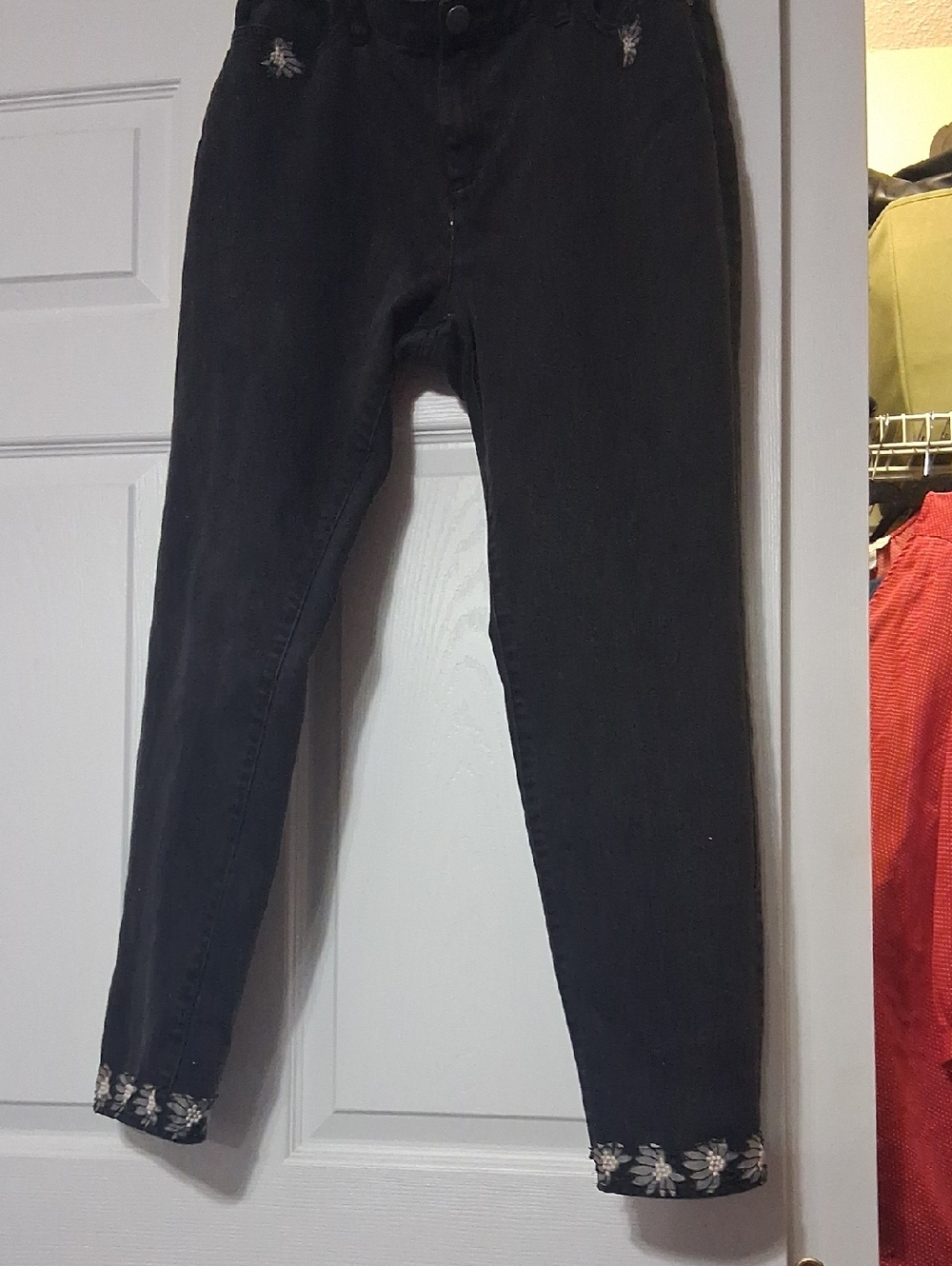 Elle Black Jeans with Contrasting Silver Logo Stitching Sz 14 $28